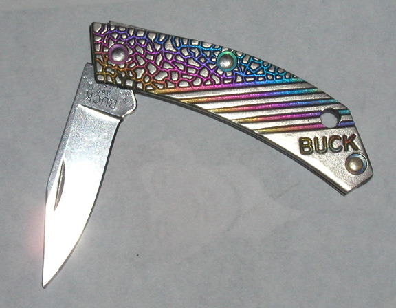 Buck.565.1988103855